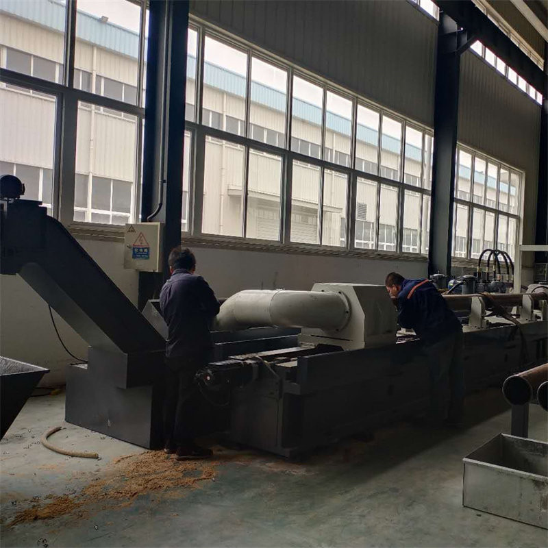 हाइड्रोलिक सिलेंडर सीएनसी मशीन