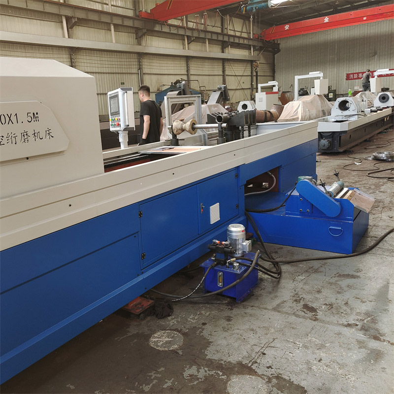 Potente levigatrice industriale CNC