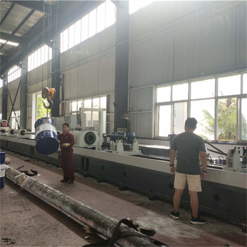 Hochleistungs-Tieflochbohrmaschine