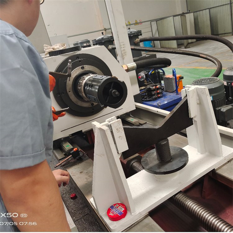 Hochleistungs-Tieflochbohrmaschine