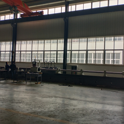 보링 및 롤링 머신