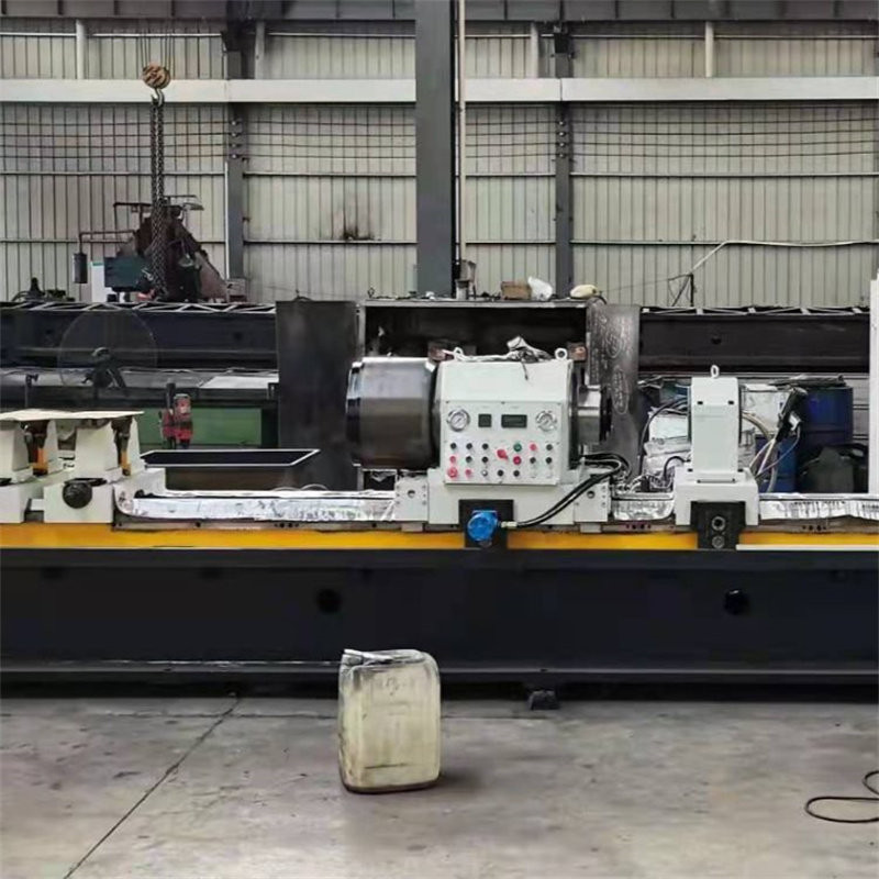 Máy khoan và mài giũa lỗ sâu