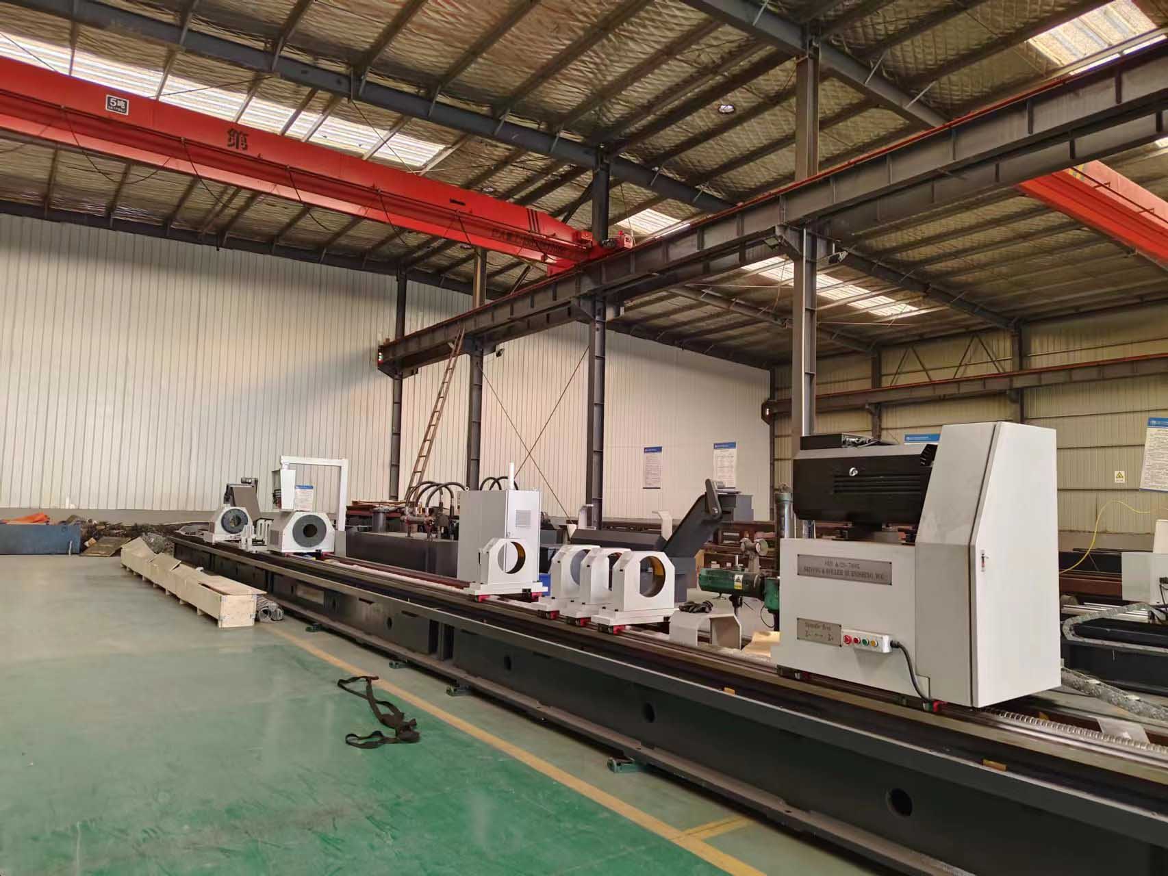 Máy cạo và cán 14 mét